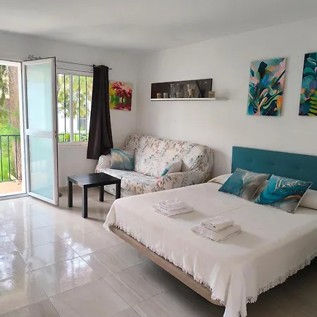 Apartamento Estudio A 50mt Del Mar, Zona Palacio De Congresos - Apto 4 *