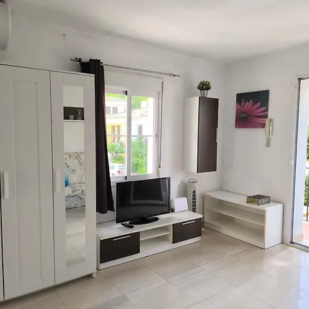 Estudio A 50mt Del Mar, Zona Palacio De Congresos - Apto 4 *