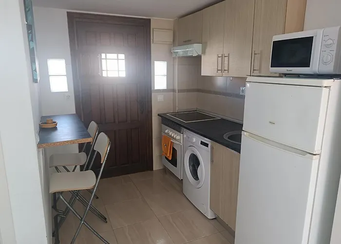 Estudio A 50mt Del Mar, Zona Palacio De Congresos - Apto 4 *